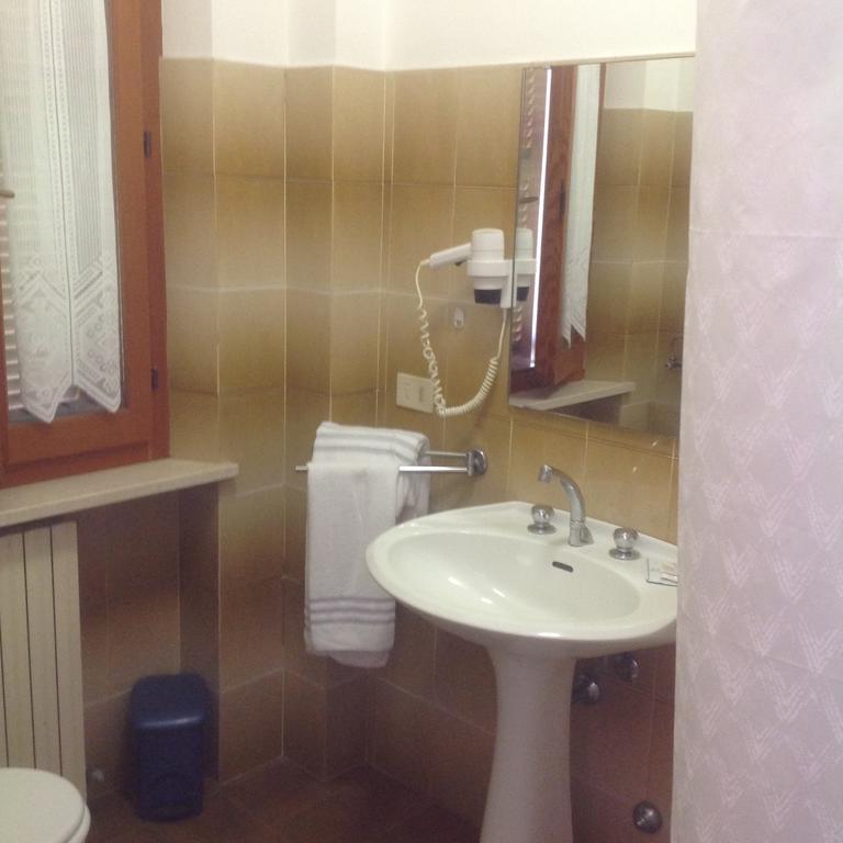 Hotel Il Sentiero Ostra Vetere Camera foto